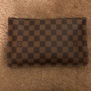 Louis Vuitton Pouch that comes with never full!!